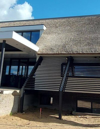 Fasadinės žaliuzės Martens Bouw, 150E, Panels, & Louver Roof, Overloon, NL