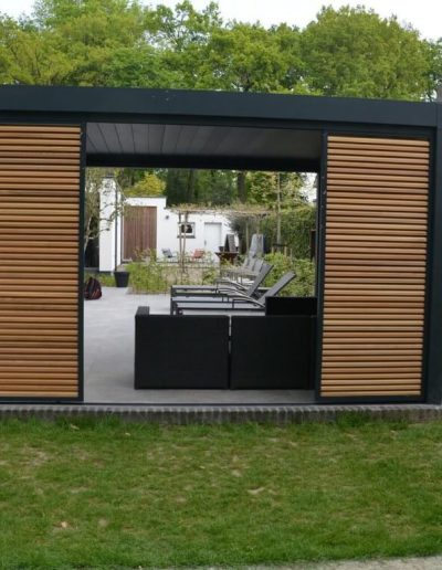 Stumdomos žaliuzių sistemos Quadro Louver Roof & Sliding WRC Panels, Helmond, NL