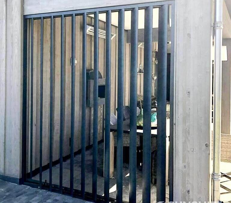 Vertikalios fasadinės žaliuzės EL-145, Residence, Barchem, NL